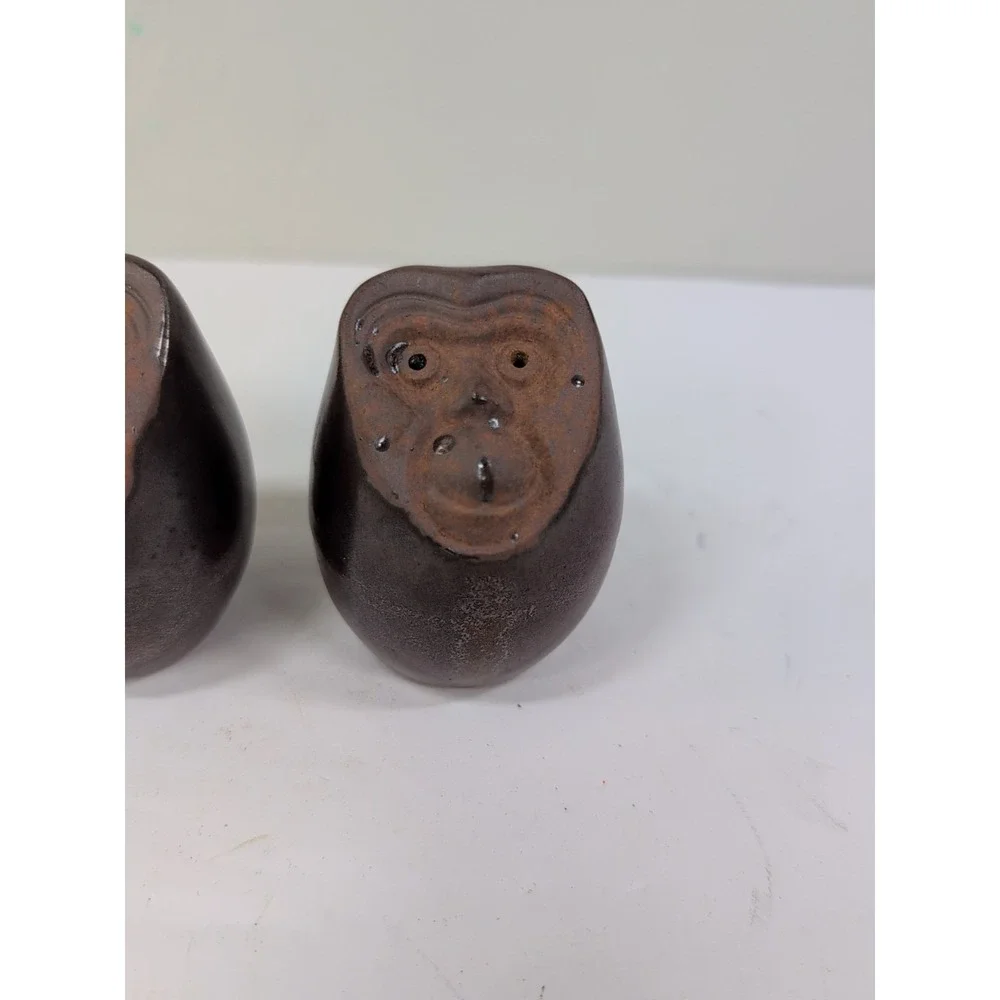 Vintage UCTCI Japan Stoneware Pottery‎ Monkey Ape Salt & Pepper Shakers